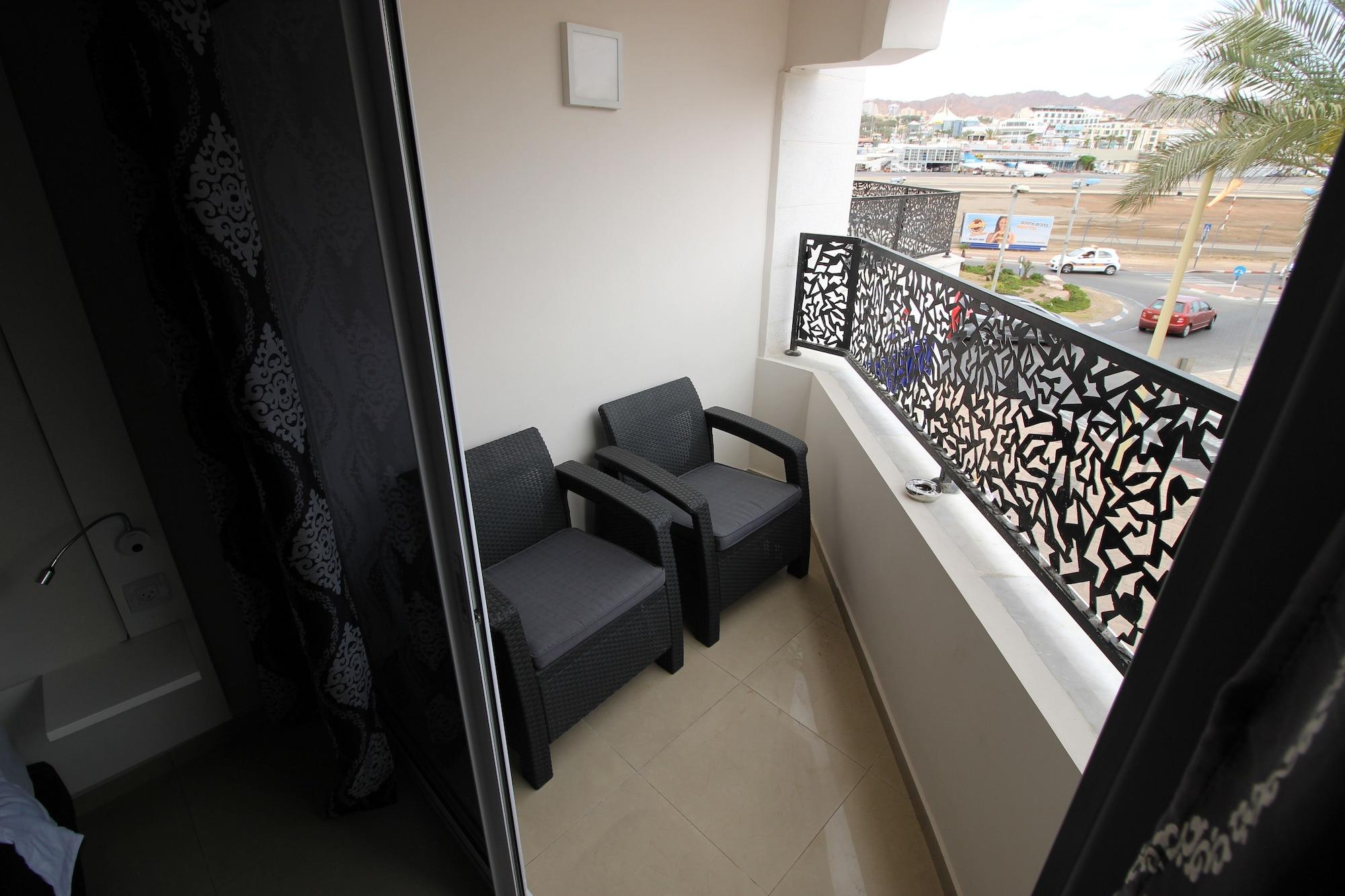 Rich Royal Suites Eilat Exterior photo