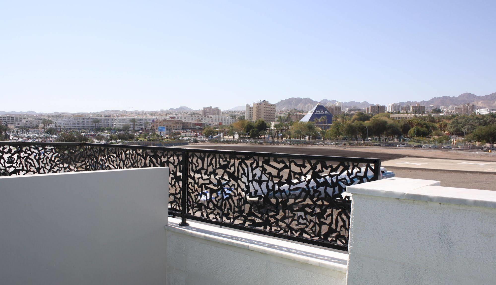 Rich Royal Suites Eilat Exterior photo